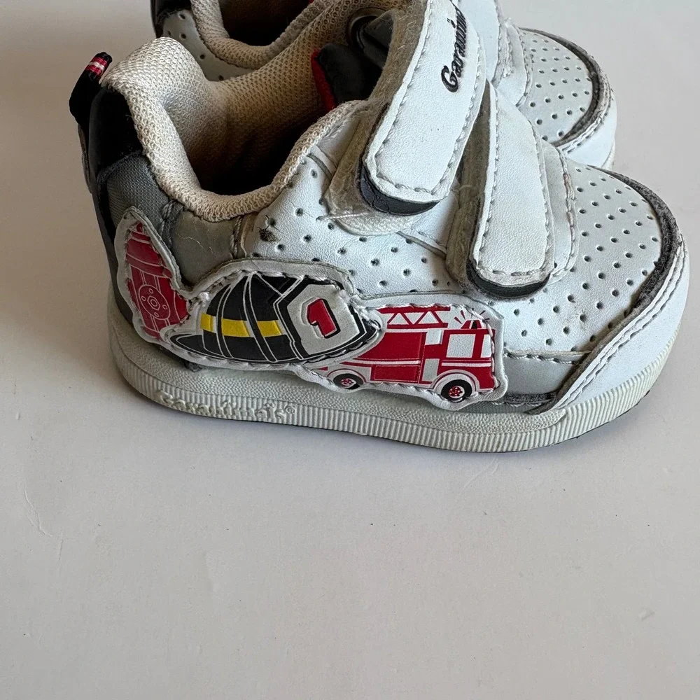 Garanimals Infant Boys Fire Truck Sneakers White Hook Loop Size 2‎ Y2K